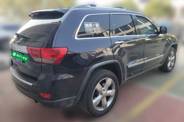 Used Jeep Grand Cherokee 2011 5.7L Flagship Navigation Edition Rear Right 45 Deg