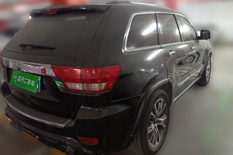 Used Jeep Grand Cherokee 2011 3.6L Flagship Edition Rear Right 45 Deg
