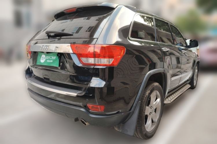 Used Jeep Grand Cherokee 2011 3.6L Flagship Edition Rear Right 45 Deg