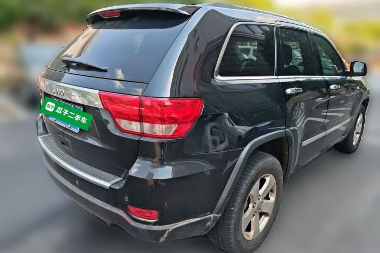 Used Jeep Grand Cherokee 2011 3.6L Luxury Navigation Edition Rear Right 45 Deg