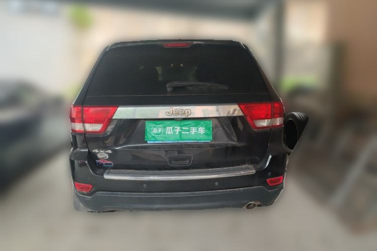 Used Jeep Grand Cherokee 2011 3.6L Flagship Edition Rear