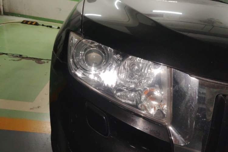 Used Jeep Grand Cherokee 2011 3.6L Luxury Edition Right Front Headlight
