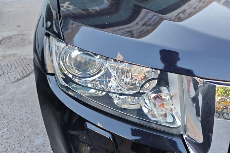 Used Jeep Grand Cherokee 2011 Revised Version 3.6L Comfort Edition Right Front Headlight