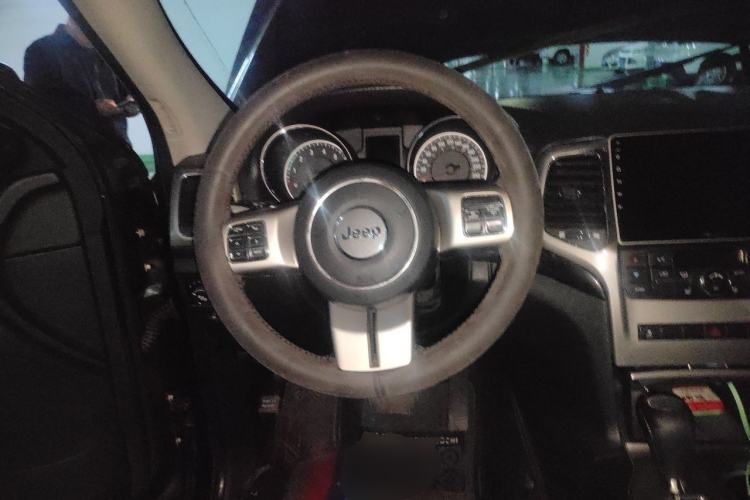 Used Jeep Grand Cherokee  Steering Wheel