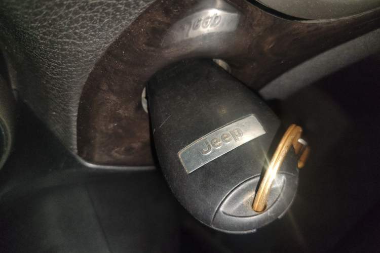Used Jeep Grand Cherokee  Vehicle Key