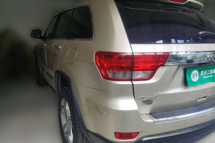 Used Jeep Grand Cherokee  Rear Left 45 Deg