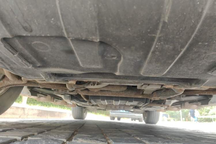 Used Jeep Grand Cherokee 2011 3.6L Luxury Navigation Edition Chassis Front