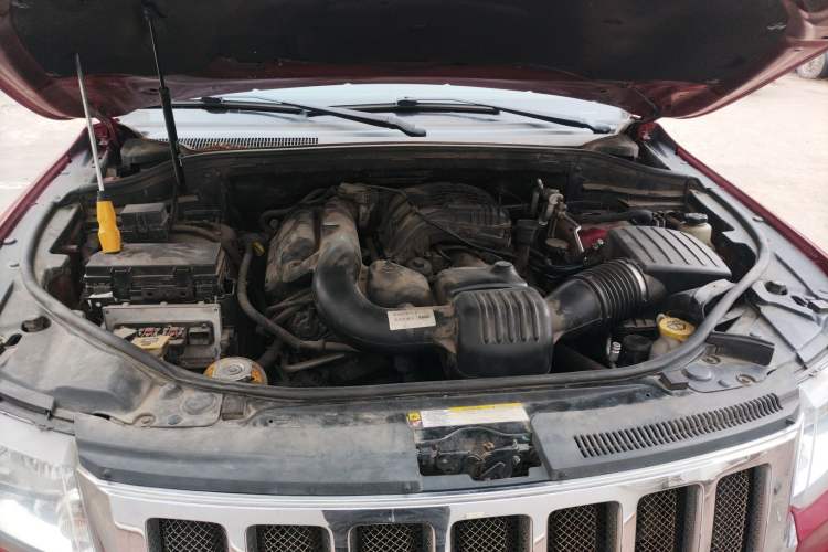 Used Jeep Grand Cherokee 2011 3.6L Comfort Edition Engine Bay