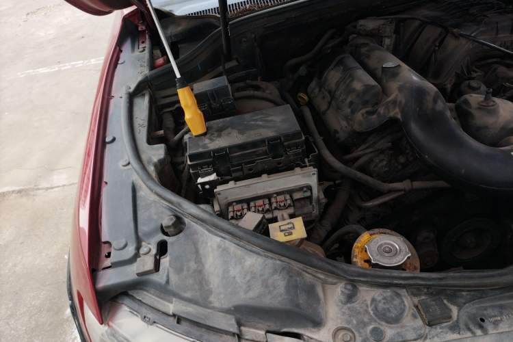 Used Jeep Grand Cherokee 2011 3.6L Comfort Edition Engine Bay Right