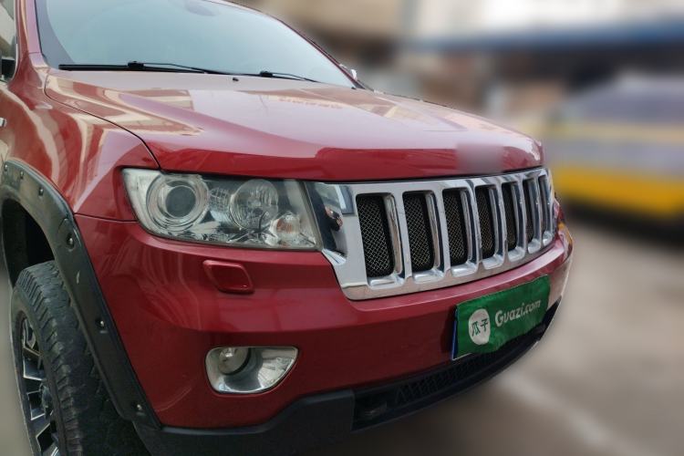 Used Jeep Grand Cherokee 2011 3.6L Comfort Edition Front