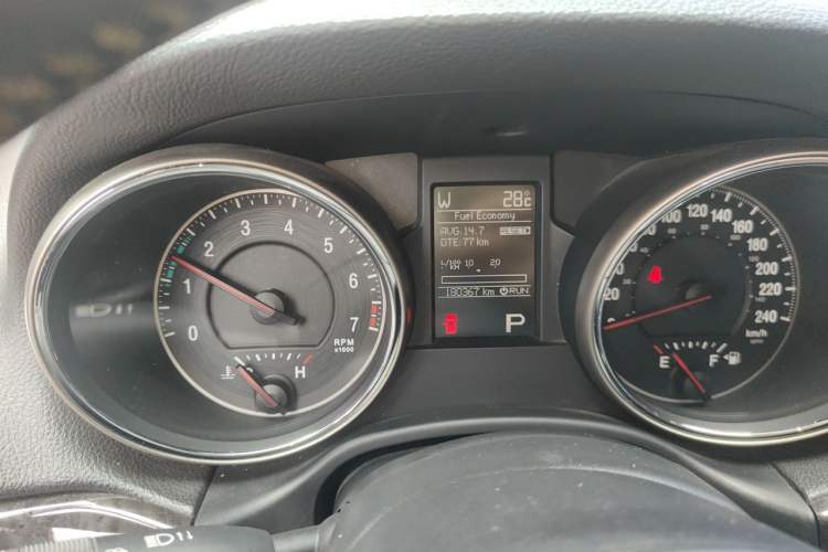 Used Jeep Grand Cherokee 2011 3.6L Luxury Navigation Edition Instrument Cluster
