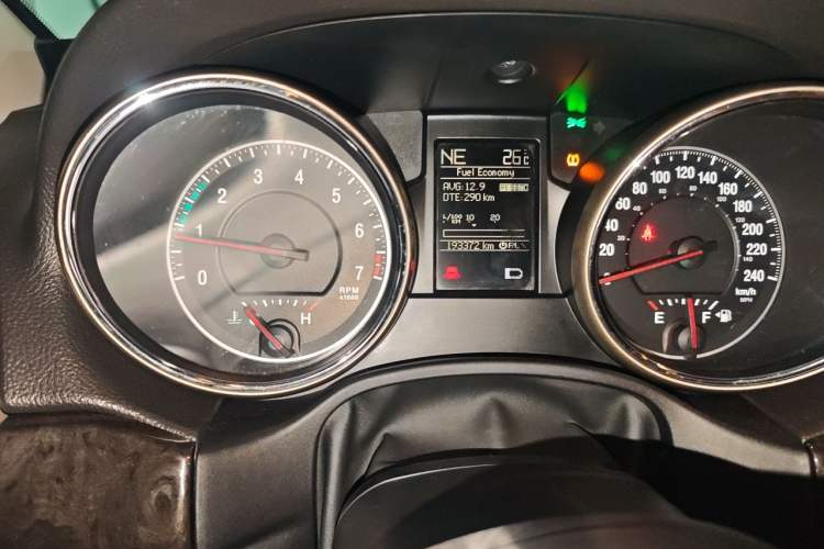 Used Jeep Grand Cherokee 2011 Revised Version 3.6L Comfort Edition Instrument Cluster