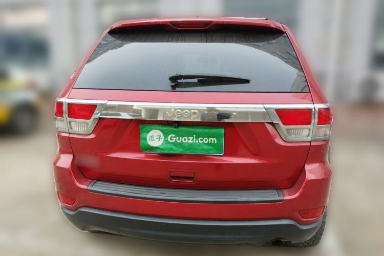 Used Jeep Grand Cherokee 2011 3.6L Comfort Edition Rear