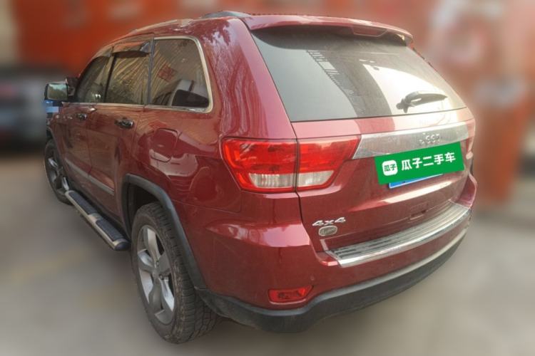 Used Jeep Grand Cherokee 2011 3.6L Flagship Navigation Edition Rear Left 45 Deg