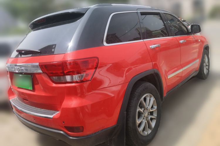 Used Jeep Grand Cherokee 2011 3.6L Luxury Navigation Edition Rear Right 45 Deg