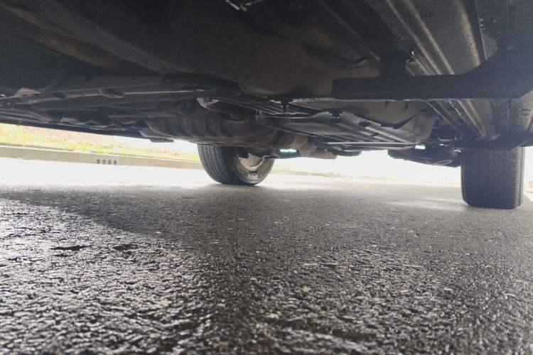Used Jeep Grand Cherokee 2011 3.6L Luxury Edition Chassis Front Left