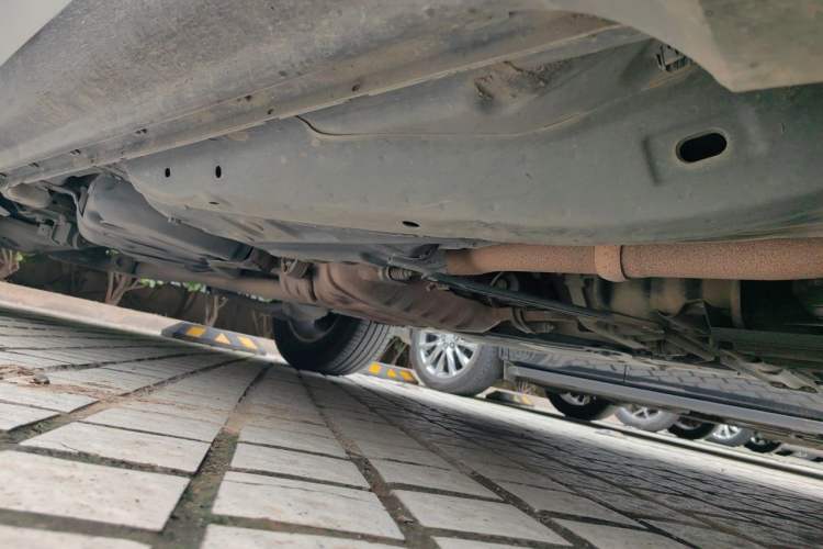 Used Jeep Grand Cherokee 2011 3.6L Luxury Navigation Edition Chassis Front Right
