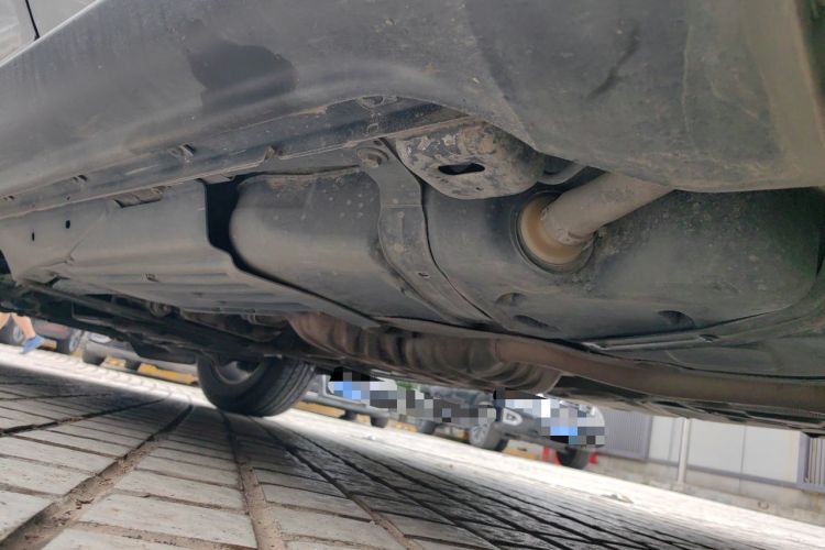 Used Jeep Grand Cherokee 2011 3.6L Luxury Navigation Edition Chassis Rear Left