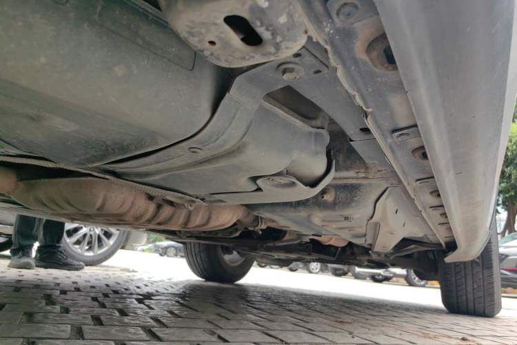 Used Jeep Grand Cherokee 2011 3.6L Luxury Navigation Edition Chassis Rear Right