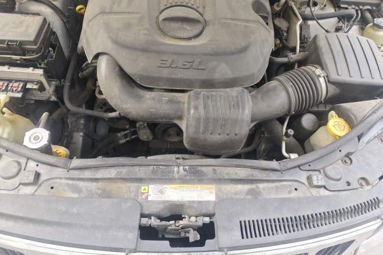 Used Jeep Grand Cherokee 2011 Revised 3.6L Luxury Navigation Edition Engine Bay
