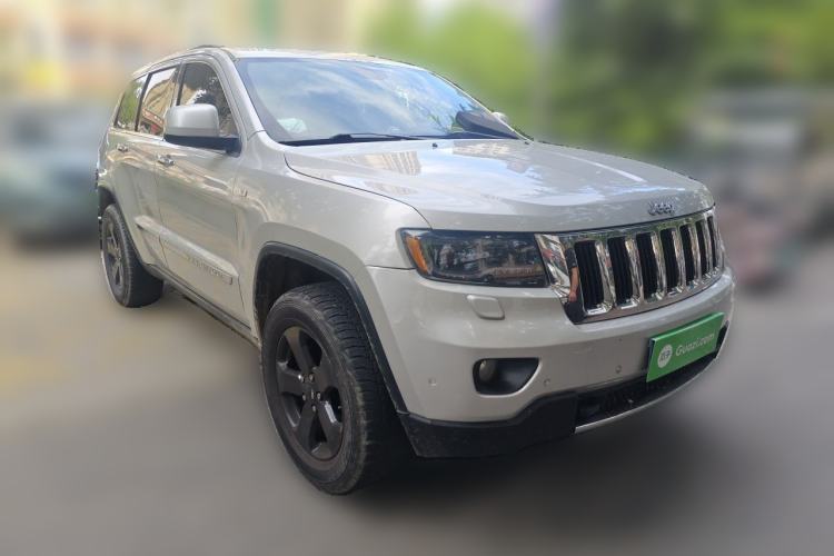 Used Jeep Grand Cherokee 2011 Revised 3.6L Luxury Navigation Edition Front Right 45 Deg