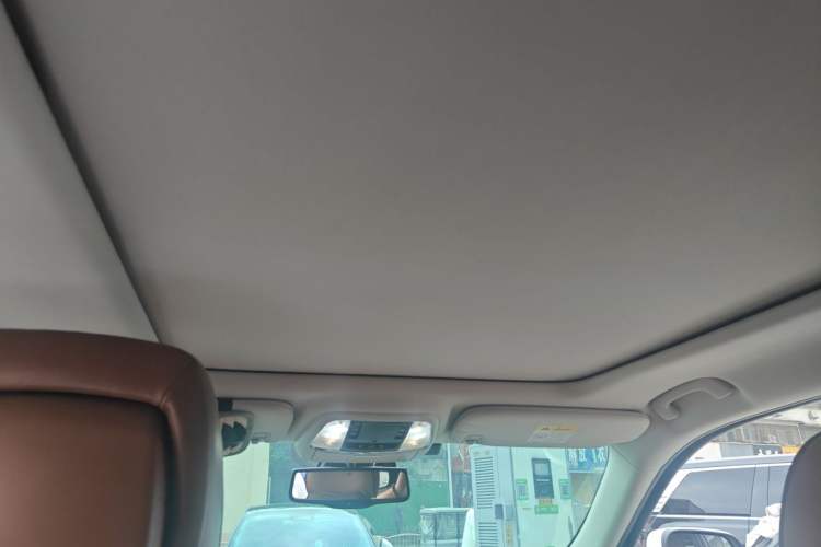 Used Jeep Grand Cherokee 2011 3.6L Flagship Edition Headliner