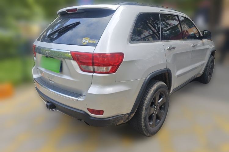 Used Jeep Grand Cherokee 2011 Revised 3.6L Luxury Navigation Edition Rear Right 45 Deg