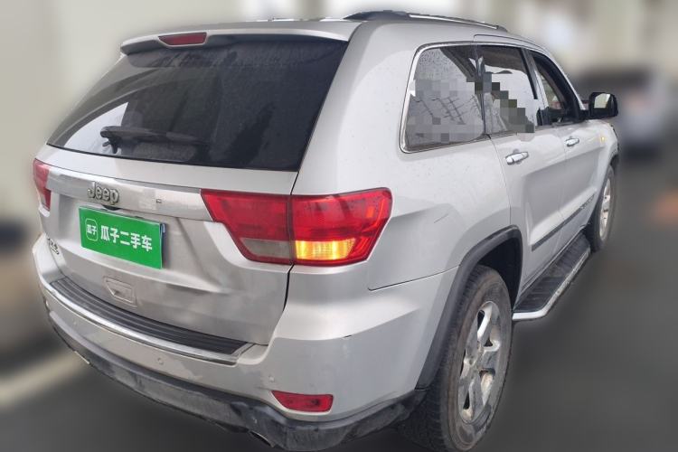 Used Jeep Grand Cherokee 2011 3.6L Luxury Edition Rear Right 45 Deg