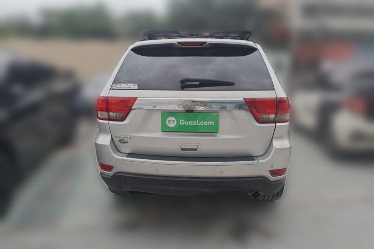 Used Jeep Grand Cherokee 2011 3.6L Flagship Edition Rear