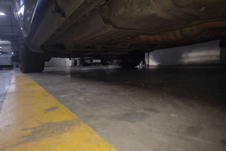 Used Jeep Grand Cherokee 2011 3.6L Luxury Edition Chassis Rear Left
