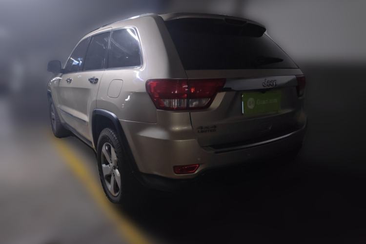 Used Jeep Grand Cherokee 2011 3.6L Luxury Edition Rear Left 45 Deg