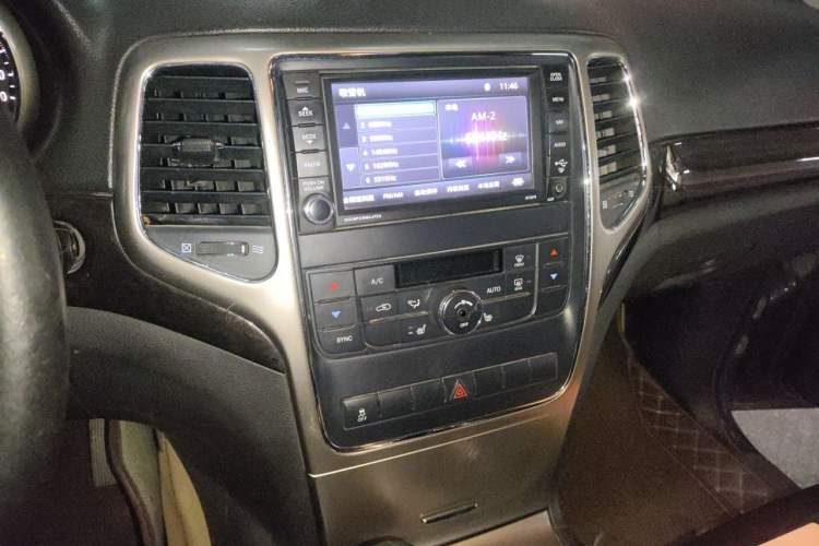 Used Jeep Grand Cherokee 2012 3.6L Comfort Navigation Edition Audio And AC Panel