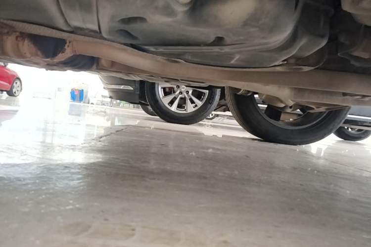 Used Jeep Grand Cherokee 2012 5.7L Flagship Navigation Edition Chassis Rear Left