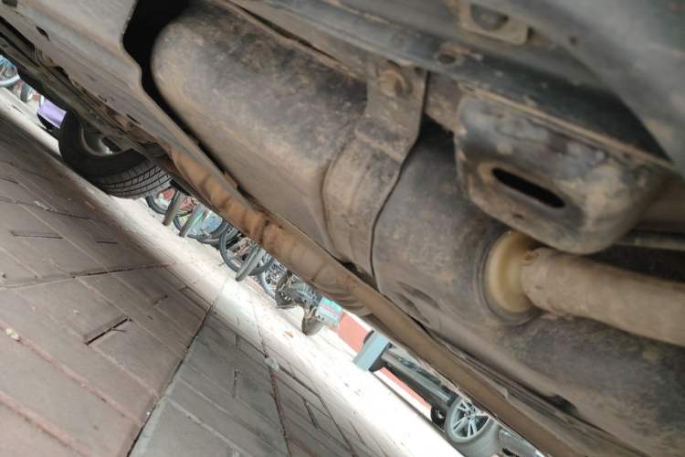 Used Jeep Grand Cherokee 2012 3.6L Anniversary Navigation Edition Chassis Rear Left
