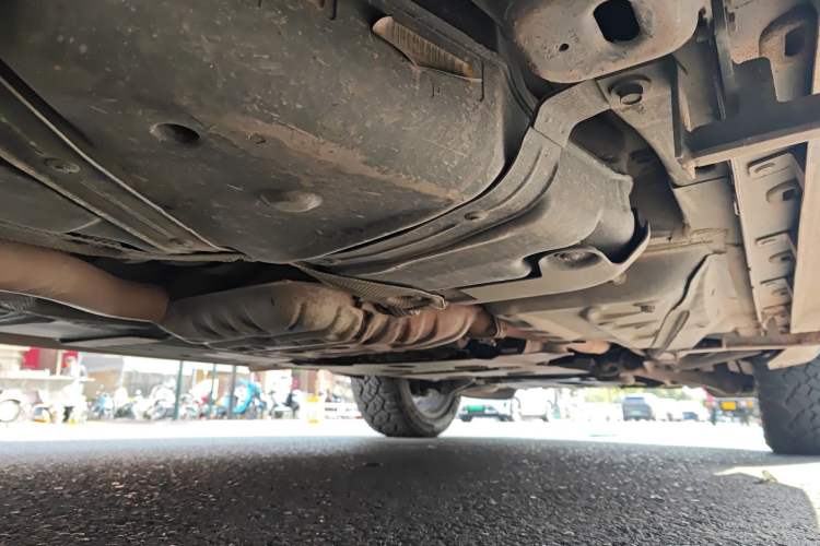 Used Jeep Grand Cherokee 2012 3.6L Flagship Navigation Edition Chassis Rear Right