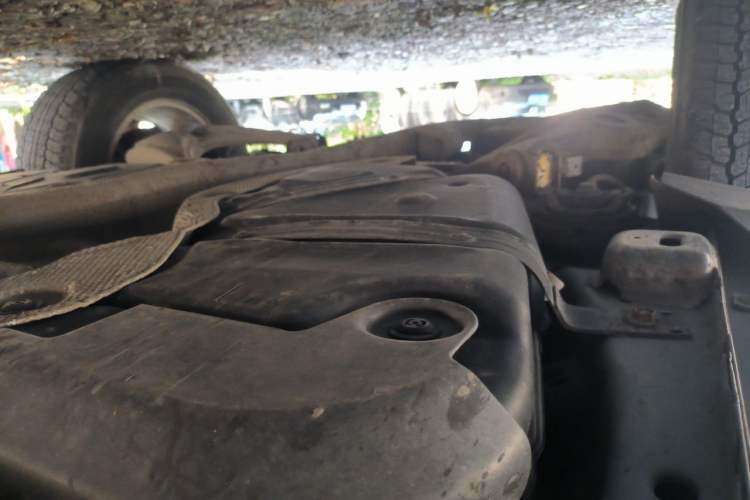 Used Jeep Grand Cherokee 2012 3.6L Luxury Navigation Edition Chassis Rear Right