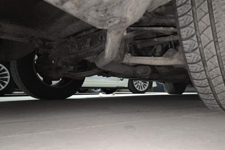 Used Jeep Grand Cherokee 2012 3.6L Comfort Navigation Edition Chassis Rear Right