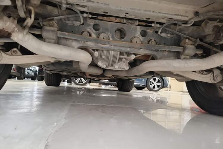 Used Jeep Grand Cherokee 2012 5.7L Flagship Navigation Edition Chassis Rear