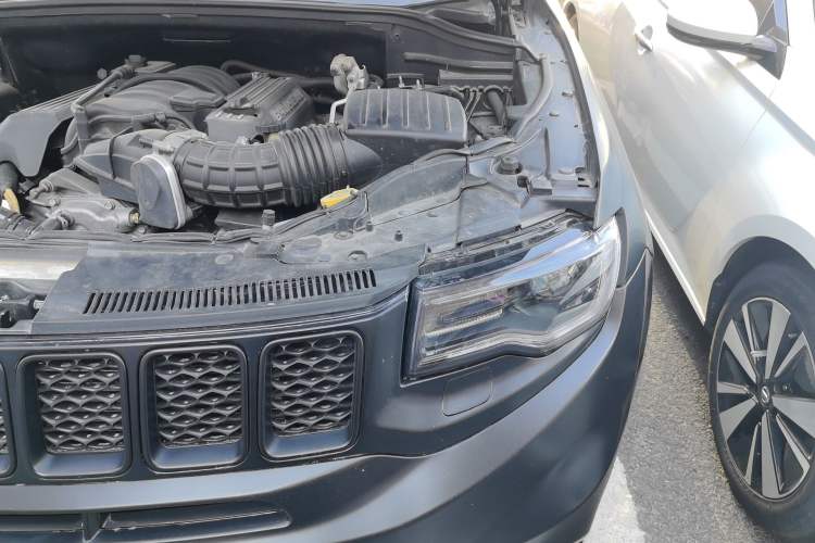 Used Jeep Grand Cherokee  Engine Bay Left