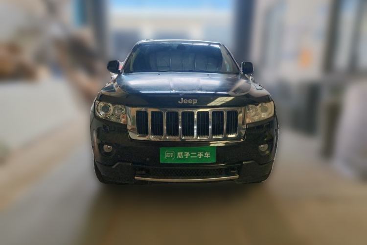 Used Jeep Grand Cherokee 2012 3.6L Luxury Navigation Edition Front