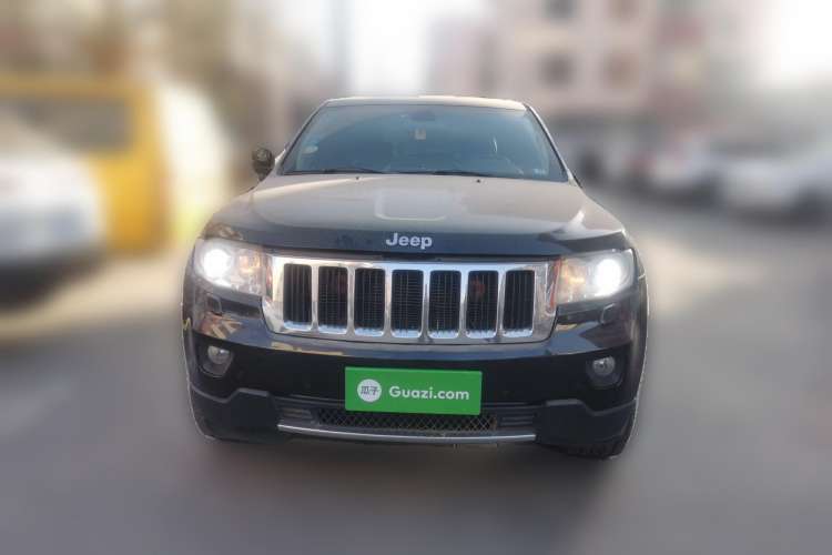Used Jeep Grand Cherokee 2012 3.6L Luxury Navigation Edition Front