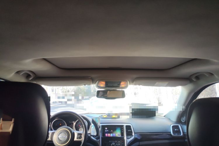 Used Jeep Grand Cherokee 2012 3.6L Comfort Navigation Edition Headliner