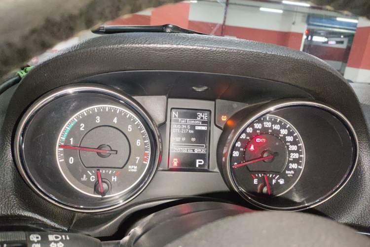 Used Jeep Grand Cherokee 2012 3.6L Comfort Navigation Edition Instrument Cluster