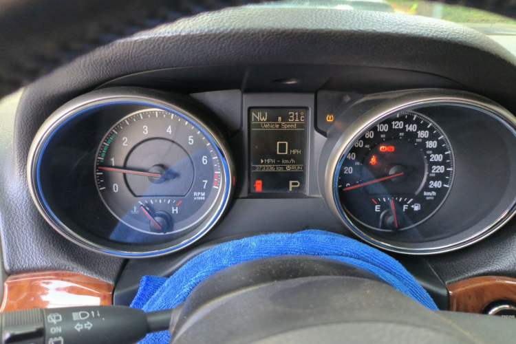 Used Jeep Grand Cherokee 2012 3.6L Luxury Navigation Edition Instrument Cluster