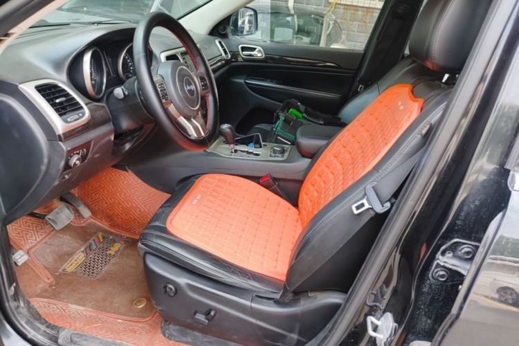Used Jeep Grand Cherokee 2012 3.6L Comfort Navigation Edition Left Front Seat