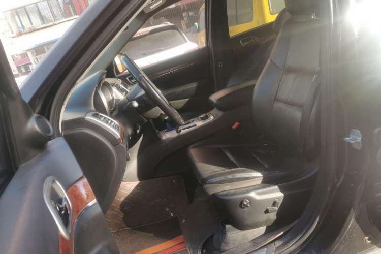 Used Jeep Grand Cherokee 2012 3.6L Luxury Navigation Edition Left Front Seat