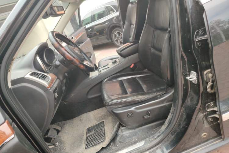 Used Jeep Grand Cherokee 2012 3.6L Anniversary Navigation Edition Left Front Seat