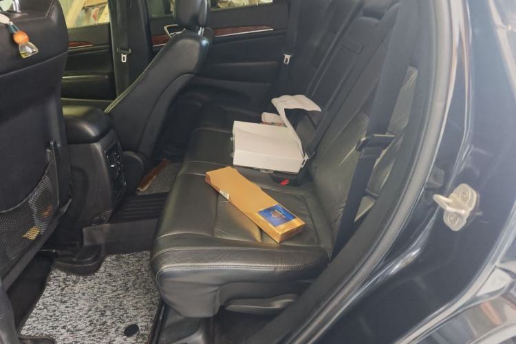 Used Jeep Grand Cherokee 2012 3.6L Luxury Navigation Edition Left Rear Seat