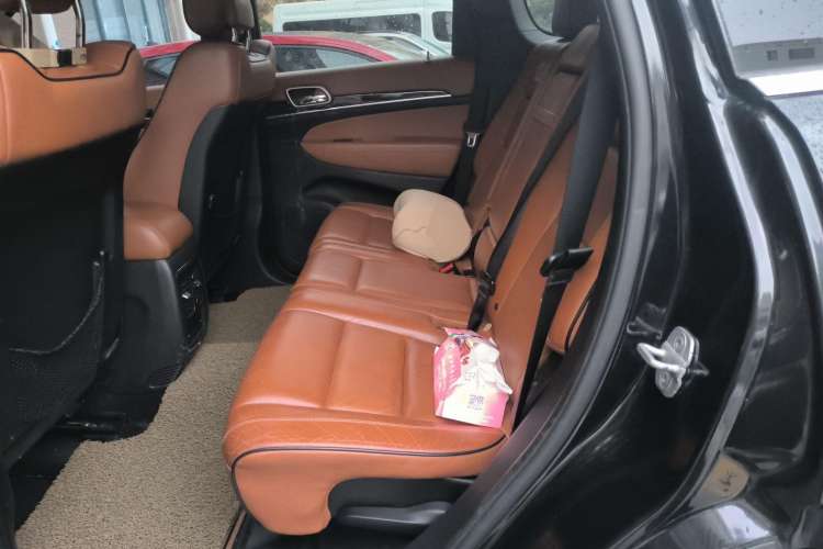 Used Jeep Grand Cherokee 2012 3.6L Flagship Prestige Edition Left Rear Seat
