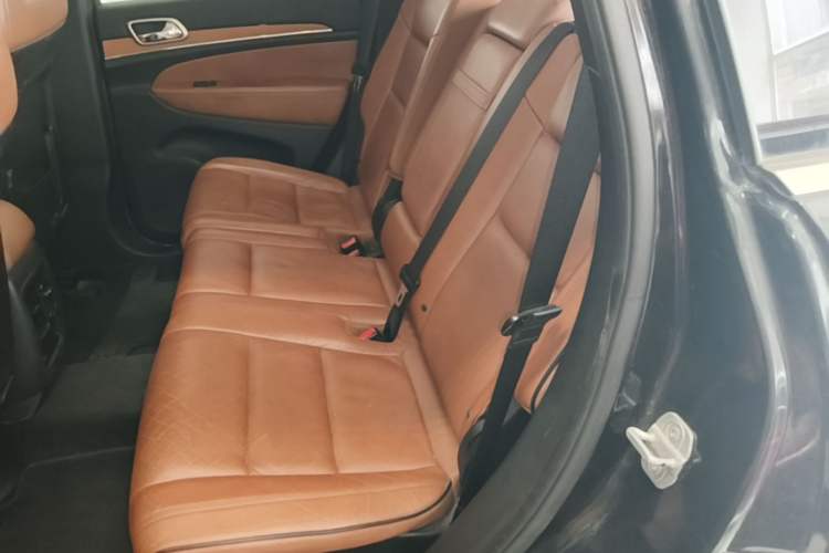 Used Jeep Grand Cherokee 2012 5.7L Flagship Navigation Edition Left Rear Seat
